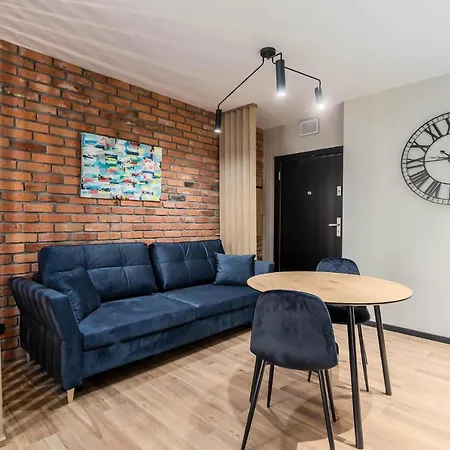 Dwie Motlawy Luxury With Stunning View In Old Town By Renters 아파트