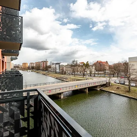 아파트 Dwie Motlawy Luxury With Stunning View In Old Town By Renters