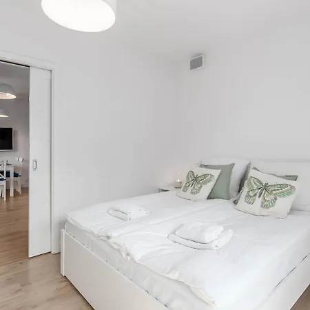 아파트 Dwie Motlawy Luxury With Stunning View In Old Town By Renters 그단스크