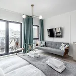 Dwie Motlawy Luxury With Stunning View In Old Town By Renters Danzica