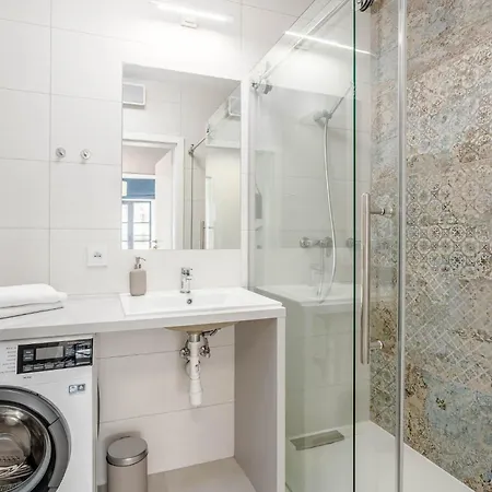 Dwie Motlawy Luxury With Stunning View In Old Town By Renters Apartment