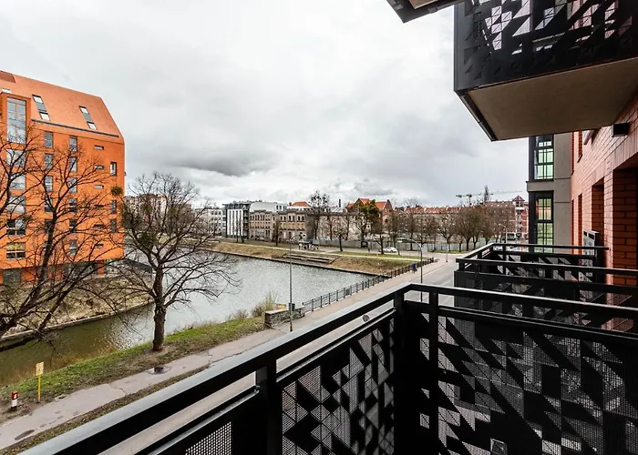 Апартаменты Dwie Motlawy Luxury With Stunning View In Old Town By Renters *