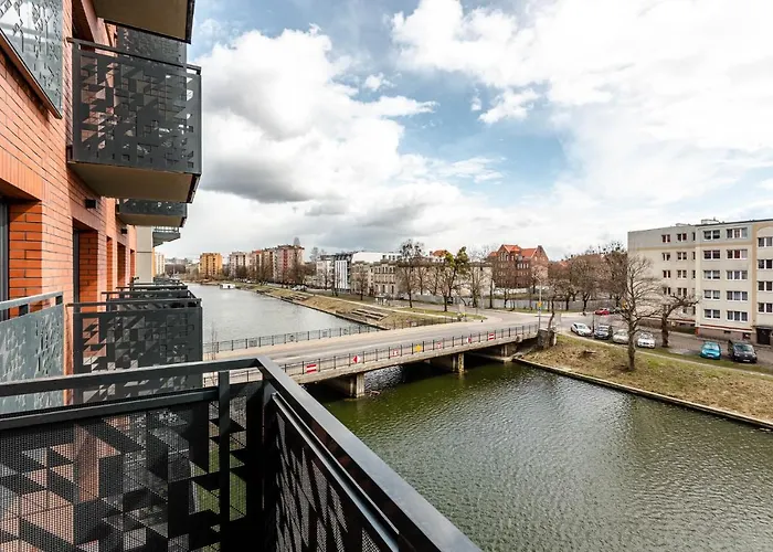 Апартаменты Dwie Motlawy Luxury With Stunning View In Old Town By Renters