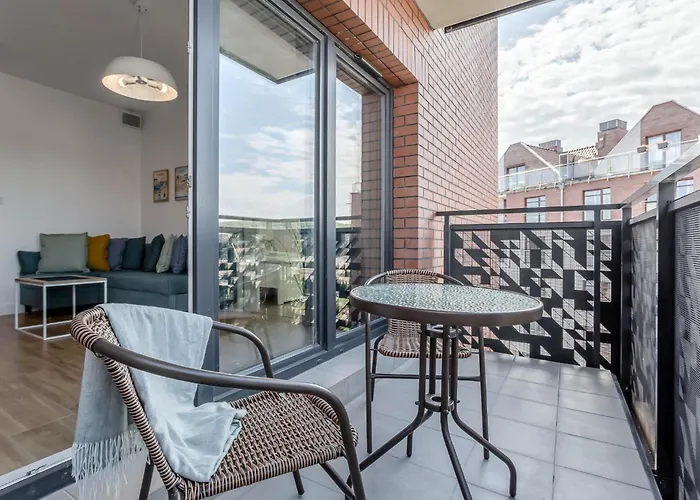 Апартаменты Dwie Motlawy Luxury With Stunning View In Old Town By Renters